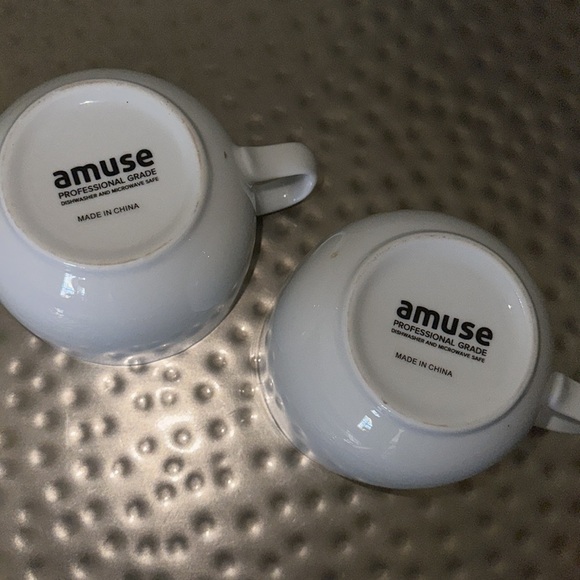 White set of 2 amuse professional grade coffee mugs - Picture 4 of 4